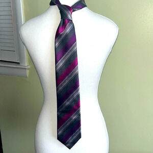 Kenneth Cole Reaction striped pink purple silk tie